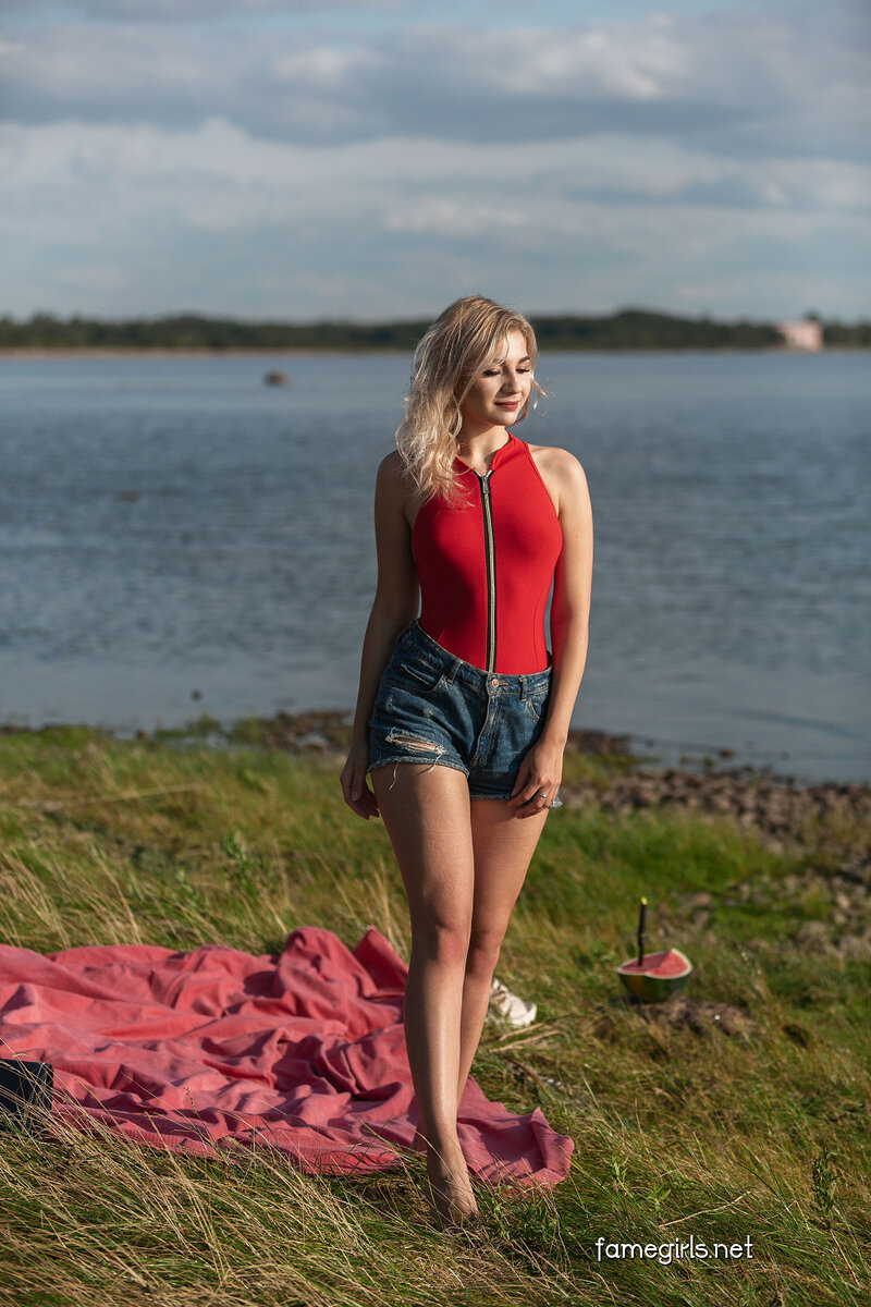 Майя, 20 лет, 1 размер груди